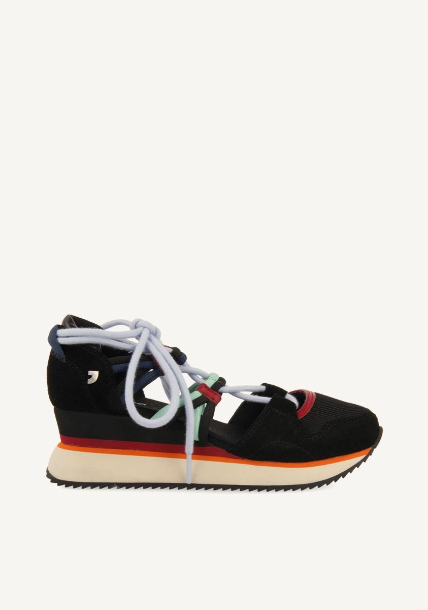 10121-sneakers-abiertas-atadas-piel-locke-negro-1.jpg
