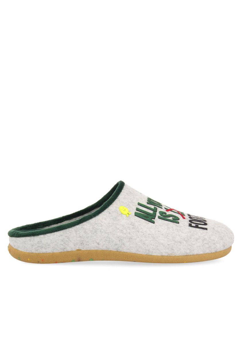 ZAPATILLAS DE ESTAR POR CASA DE LA COLECCIÃN HOT POTATOES KOLSSAS - GRIS