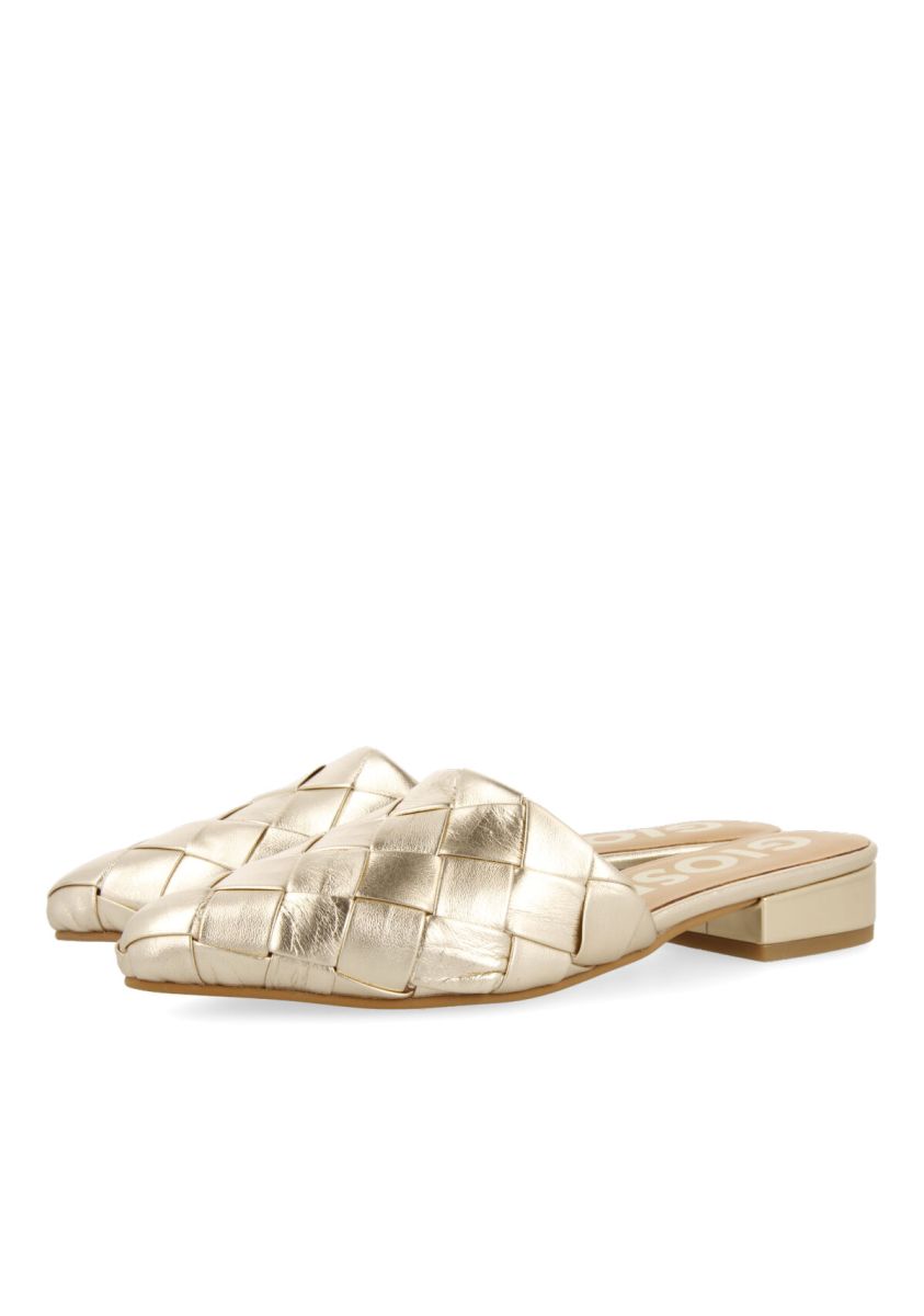 12898-babuchas-trenzadas-en-color-oro-para-mujer-lika-oro-1.jpg