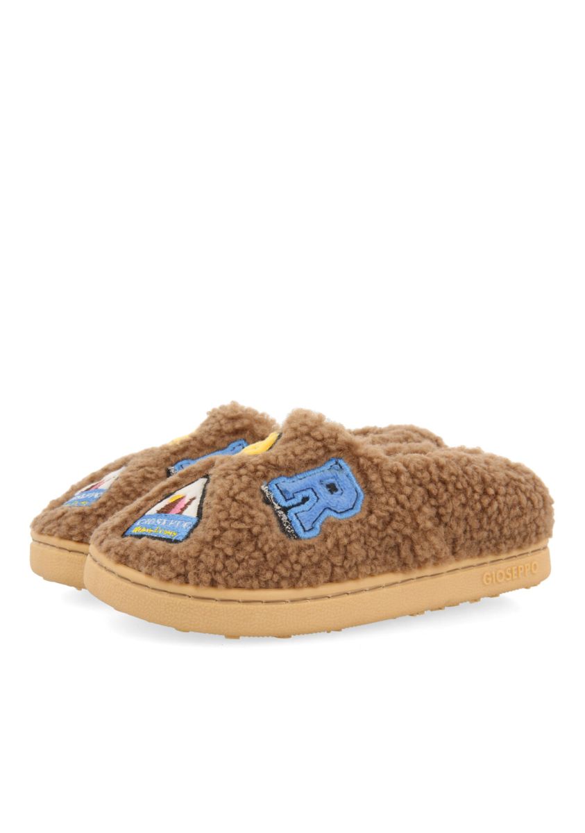 15244-zapatillas-de-estar-por-casa-marrones-con-borreguito-y-bordados-para-ni-a-y-ni-o-saue-multicolor-1.jpg