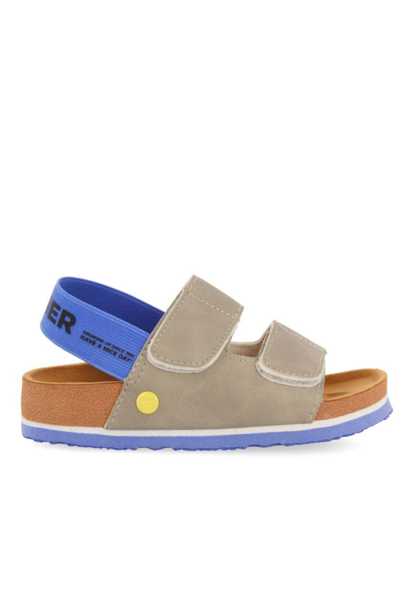 Chanclas estilo bio color gris con detalles en azul y mensaje para niño courgis - GRIS 1 16115-chanclas-estilo-bio-color-gris-con-detalles-en-azul-y-mensaje-para-ni-o-courgis-gris-1.jpg