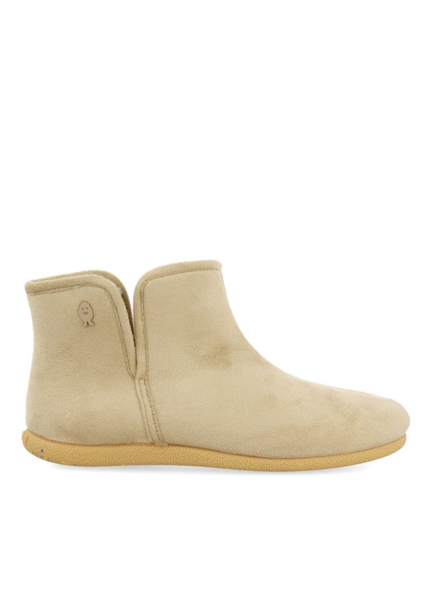 19001-zapatillas-de-estar-por-casa-beige-tipo-bot-n-con-detalle-de-pelo-sifjord-beig-1.jpg