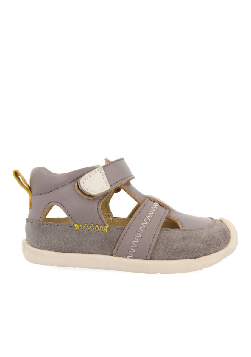 SANDALIAS GRISES DE PIEL ESTILO CANGREJERAS CON ACENTOS DE COLOR PARA BEBÃ SLLOVE - GRIS 1 20160-sandalias-grises-de-piel-estilo-cangrejeras-con-acentos-de-color-para-beb-sllove-gris-1.jpg
