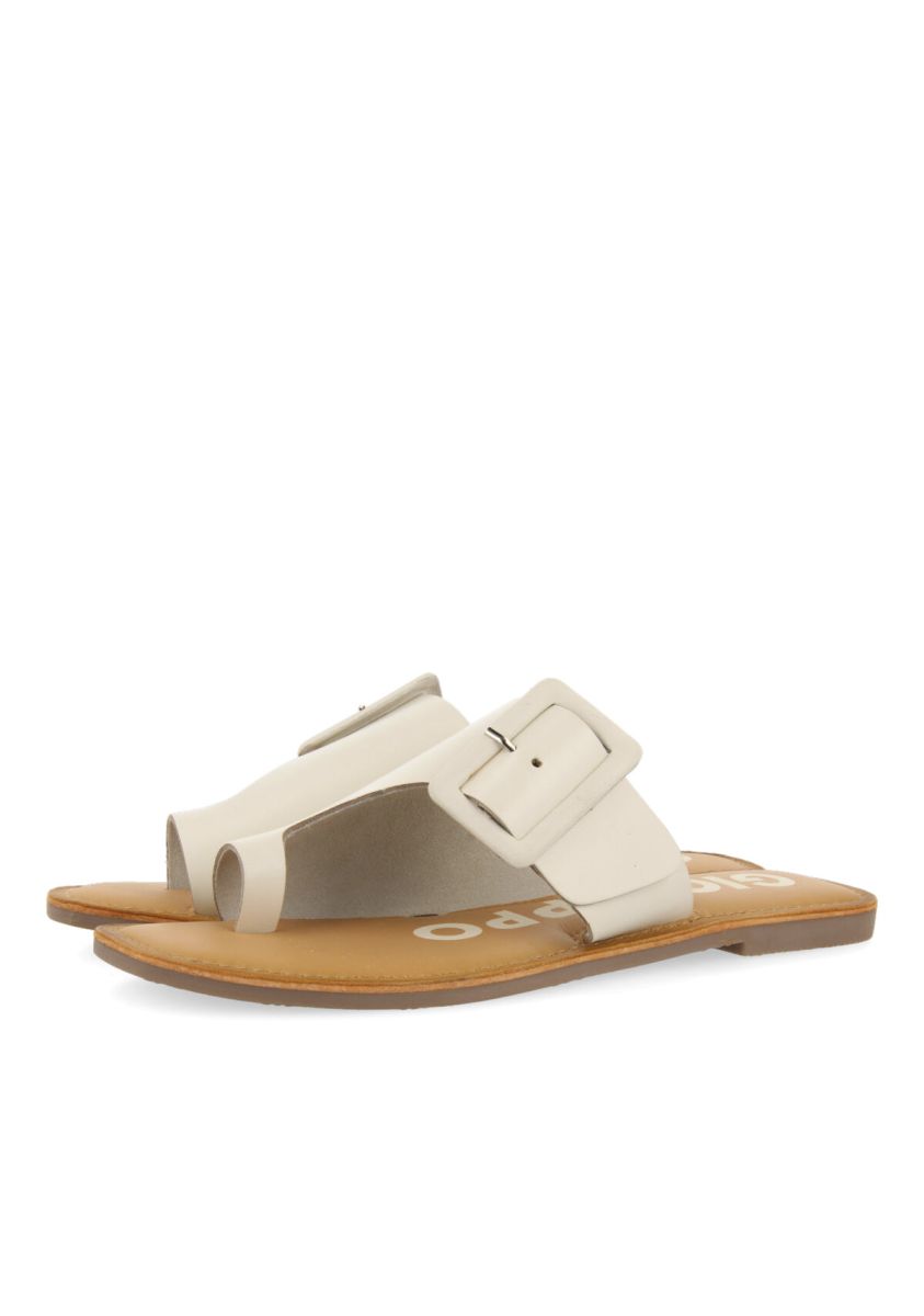 SANDALIA EN COLOR OFF-WHITE CON HEBILLA PARA MUJER YAMBA - OFF-WHITE
