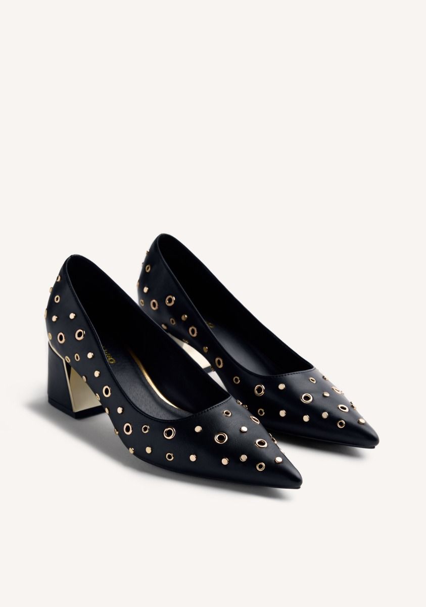 2407-zapatos-tac-n-tachas-y-ollados-hibbing-negro-1.jpg