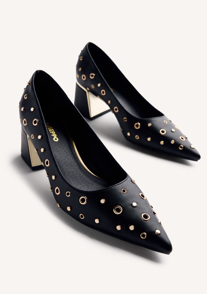 2407-zapatos-tac-n-tachas-y-ollados-hibbing-negro-1.jpg