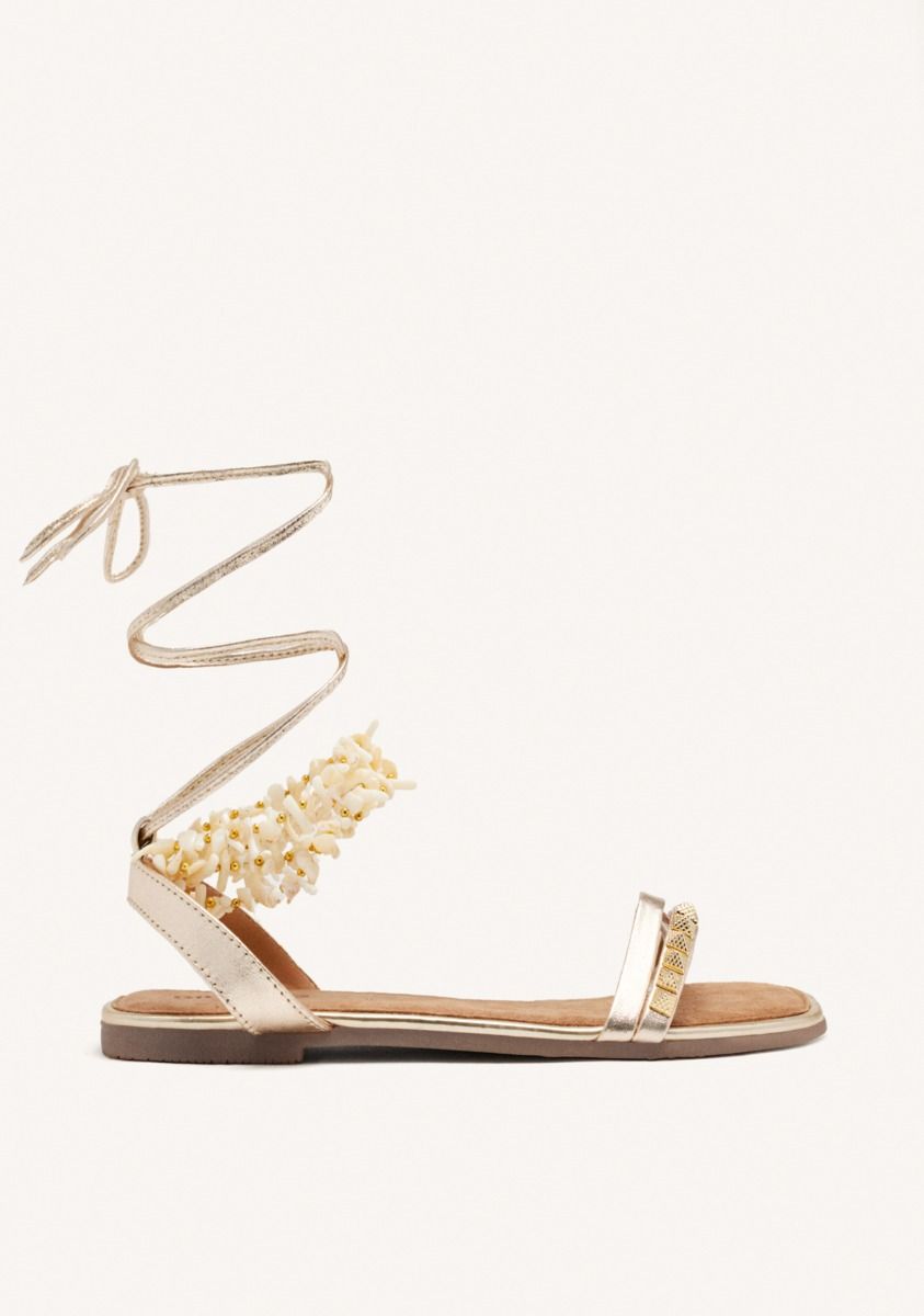 SANDALIAS PIEL TACHAS Y ABALORIOS PHOEBE - PLATINO
