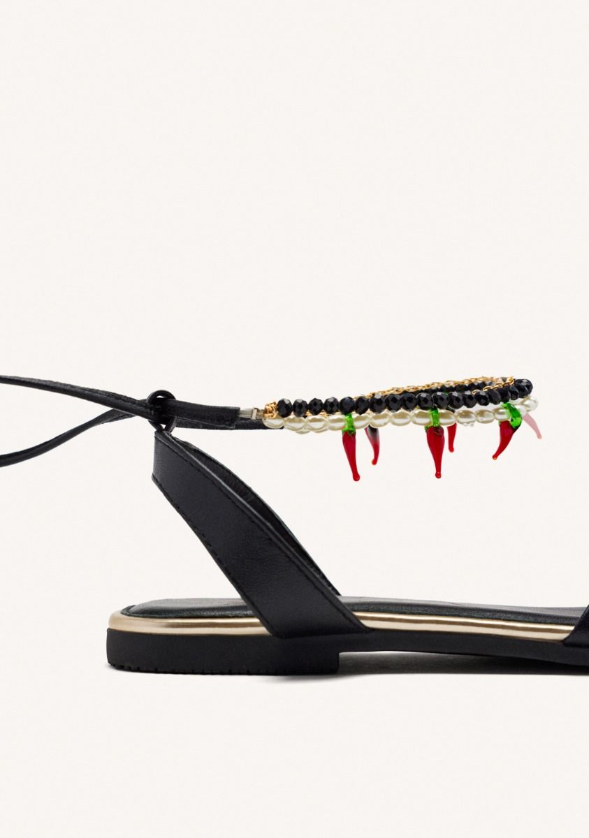 3289-sandalias-piel-abalorios-millie-negro-1.jpg