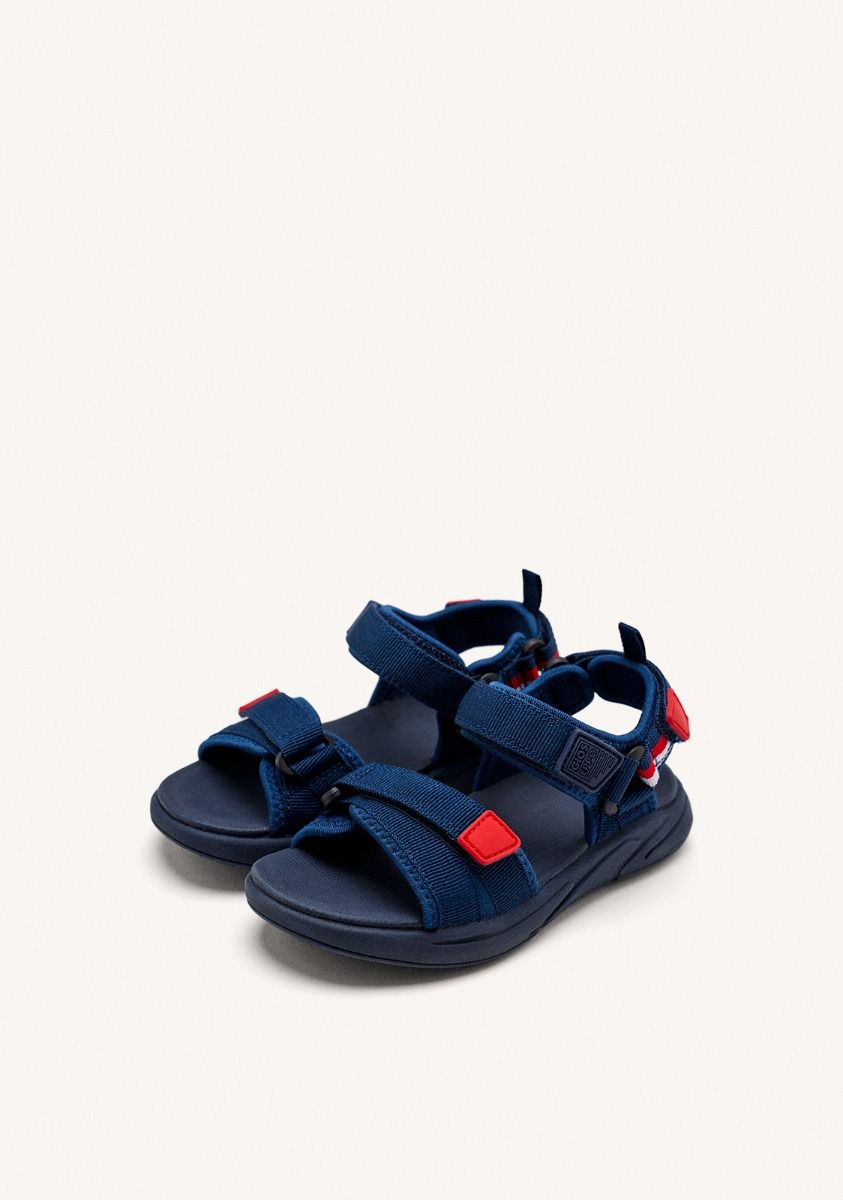 CHANCLAS DEPORTIVAS COLOR AZUL MARINO CON ACENTOS DE COLOR PARA NIÃO Y NIÃA BUNNEL - MARINO