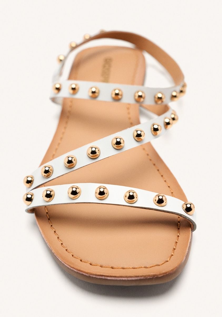 4310-sandalias-piel-tachas-necedah-blanco-1.jpg