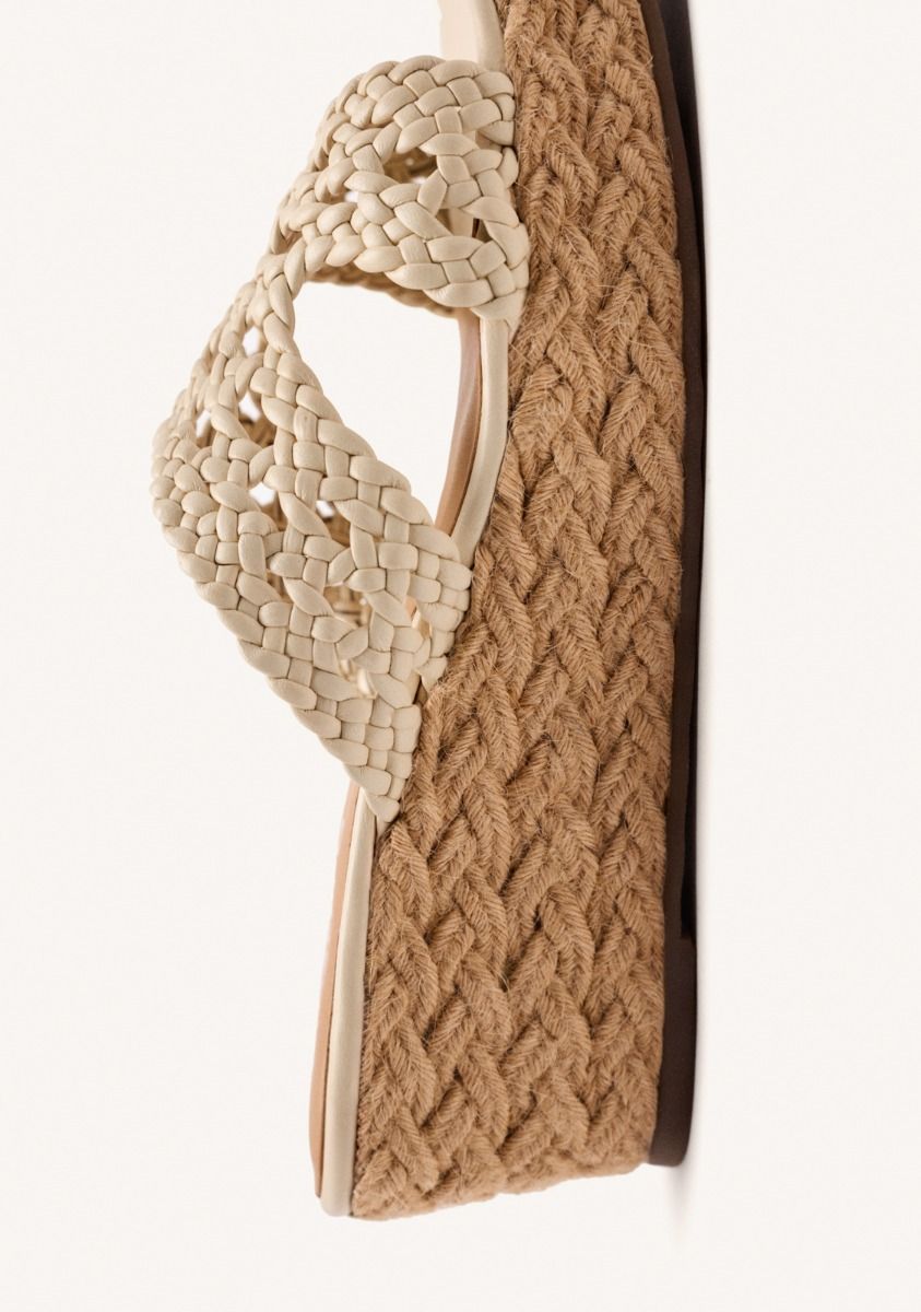 4769-sandalias-piel-trenzada-y-cu-a-yute-brimfield-off-white-1.jpg