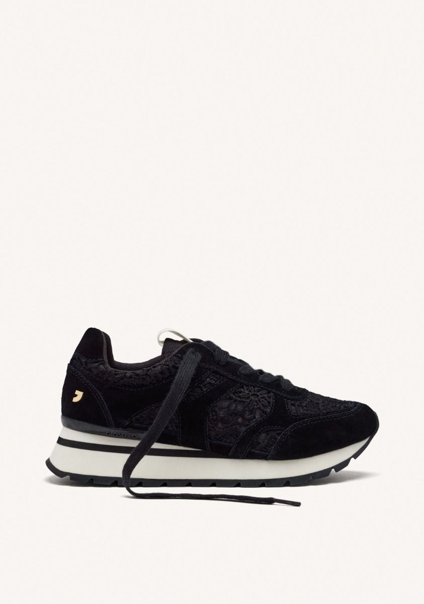 ZAPATILLAS CUÃA PIEL Y ENCAJE BEETOWN - NEGRO