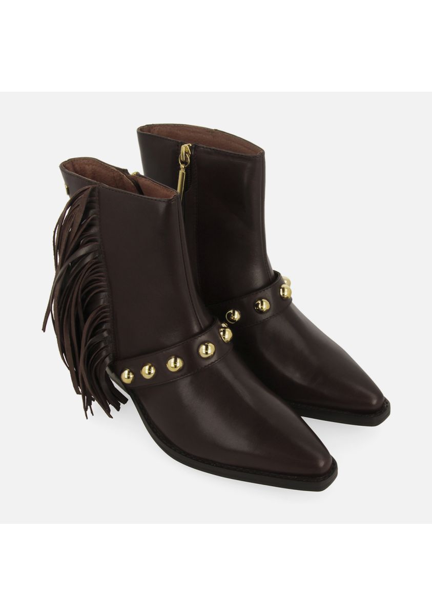 8841-botines-tac-n-piel-flecos-y-tachas-clarksville-marron-1.jpg