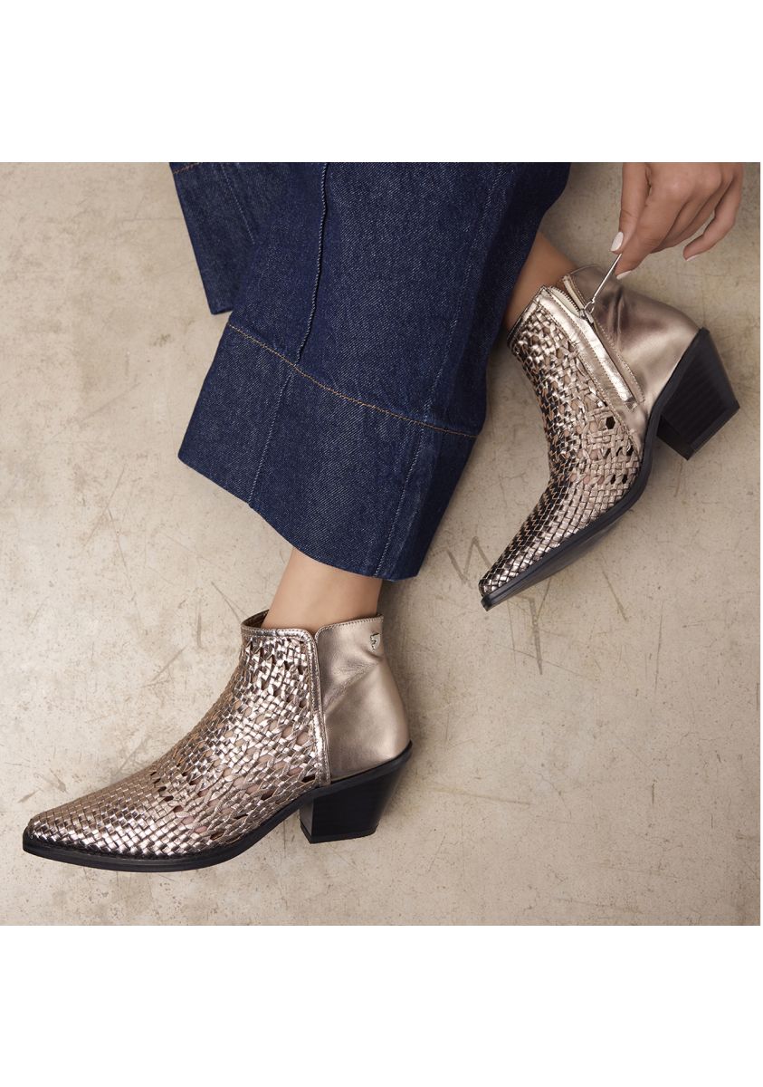 BOTINES COWBOY TRENZADO TACÃN PIEL CRAWFORD - PLOMO